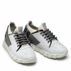 Laced Shoes Trainers GUESS - FISCA8 ELE12 WHITE White -GUESS Sales Store 0000208784344 03 mj