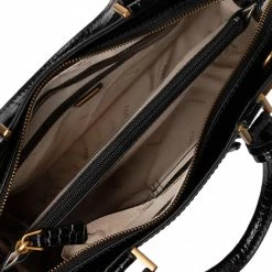 Classic Handbag GUESS - Katey Croc Luxury Satchel HWCB84 94260 BLA Black -GUESS Sales Store 06 0190231588290 ph